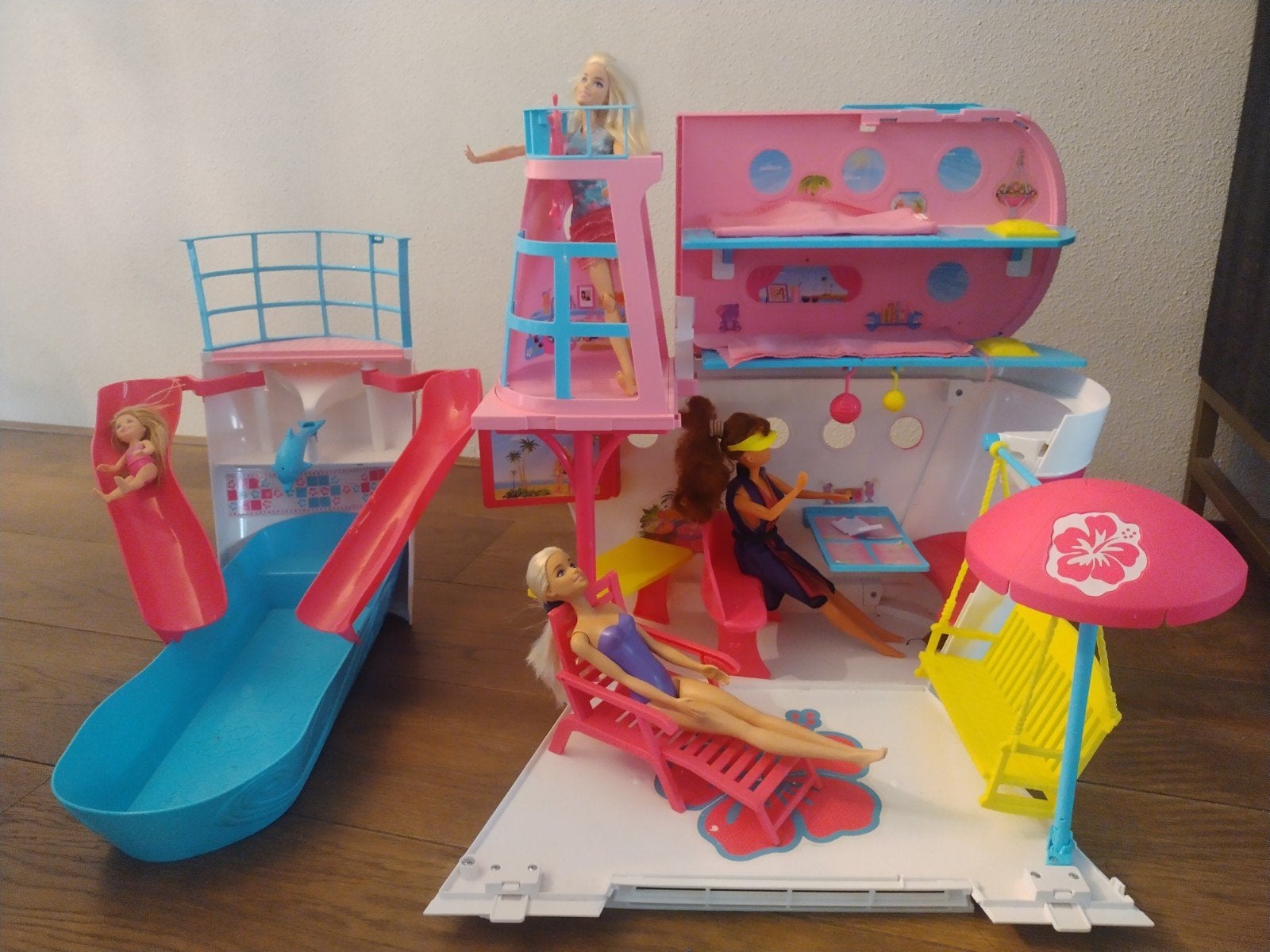 Barbie Cruise Ship met poppen en accessoires, Ophalen, Gebruikt, Barbie