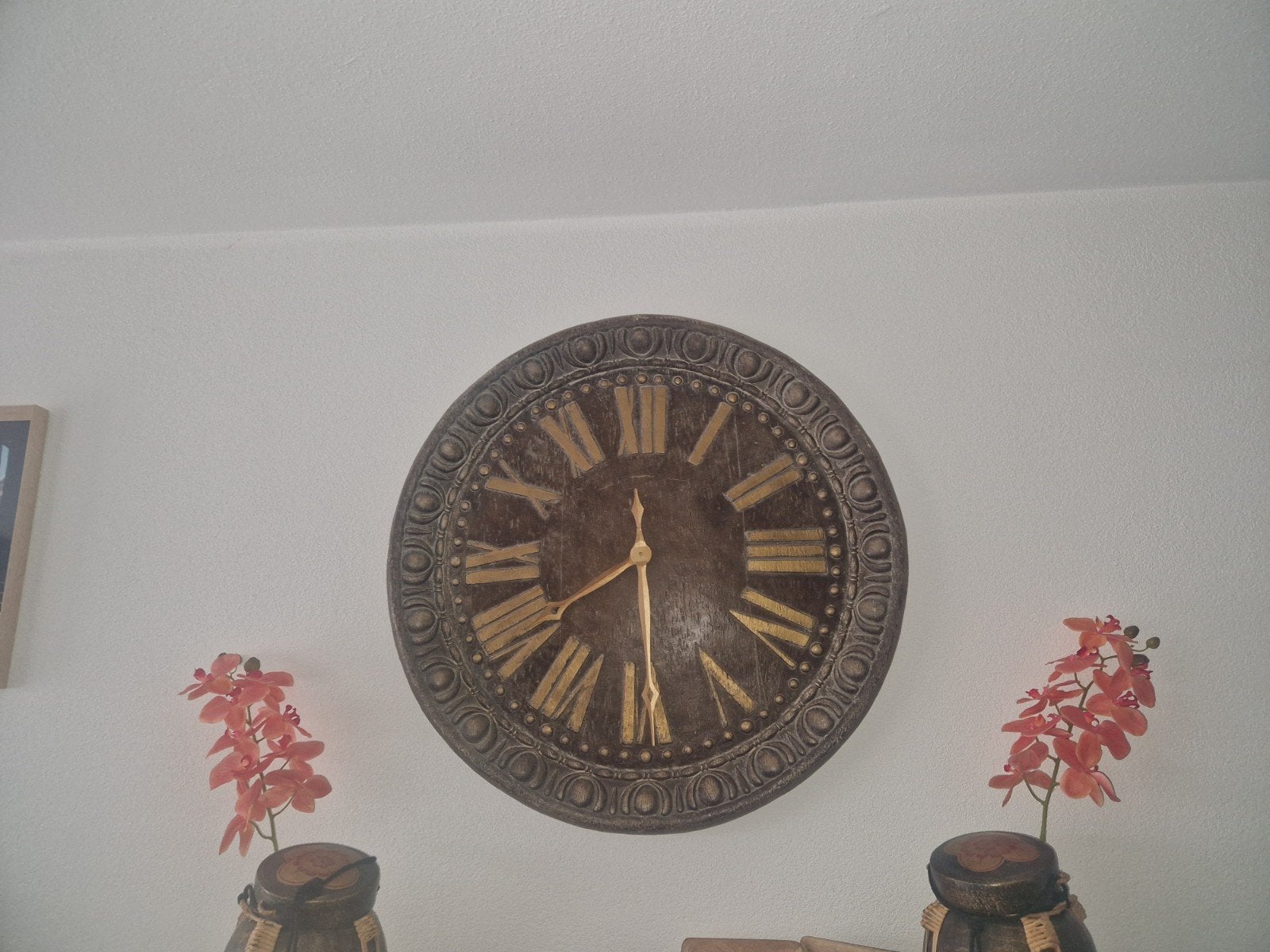 Grote decoratieve wandklok met Romeinse cijfers, Antiek en Kunst, Antiek | Klokken, Ophalen