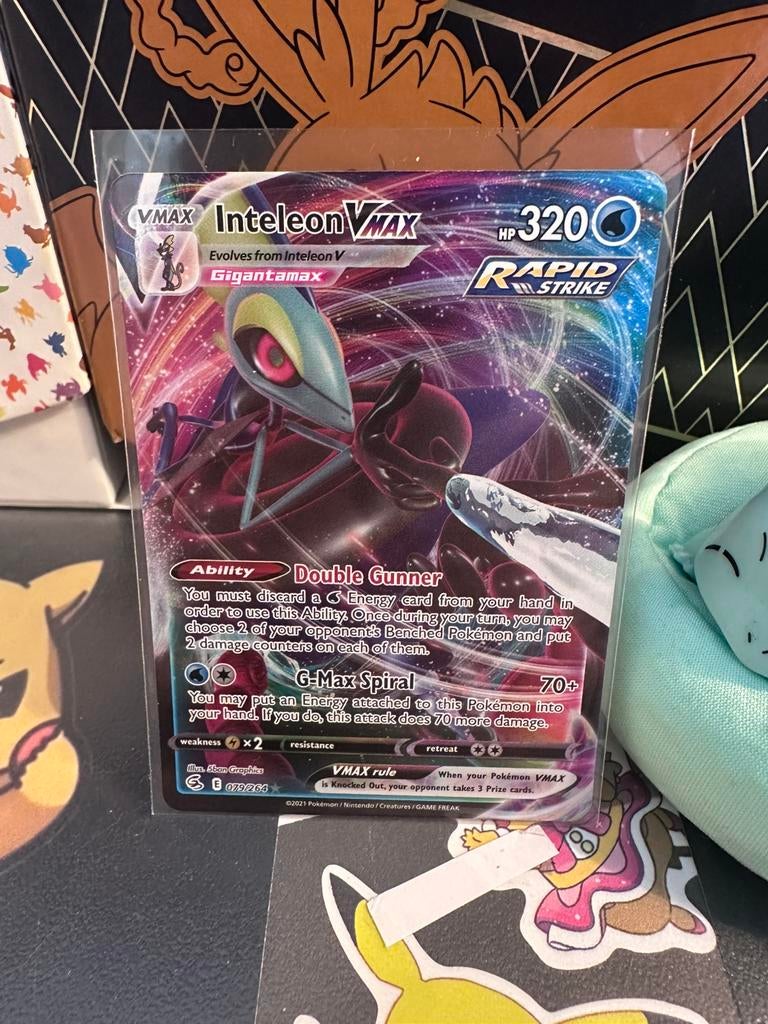 Inteleon VMAX (FST 079), Hobby en Vrije tijd, Verzamelkaartspellen | Pokémon, Ophalen of Verzenden, Zo goed als nieuw