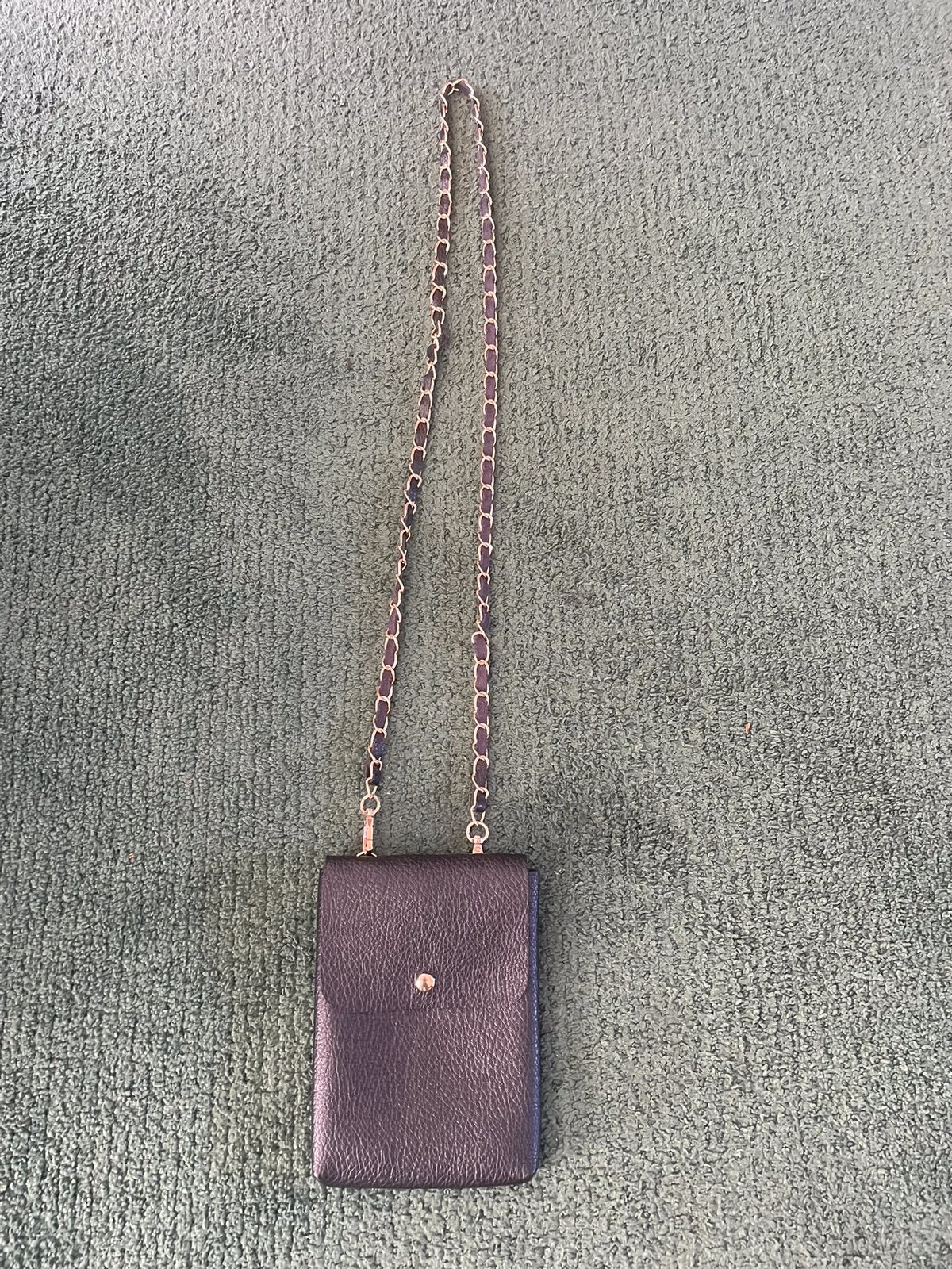 Nieuw zwart leren Schouder Telefoon Tasje met extra Vakje, Ophalen of Verzenden, Nieuw, Overige typen