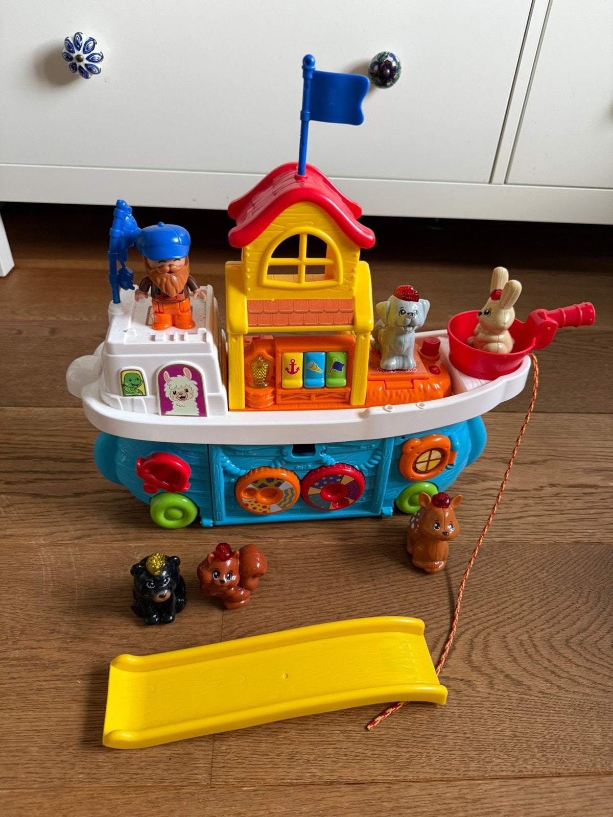 Vtech boot met dieren en glijbaan, Ophalen, Zo goed als nieuw, 6 maanden tot 2 jaar