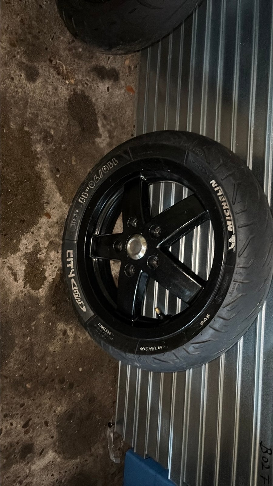 Vespa lx velg met band, Ophalen, Zo goed als nieuw, Overige typen, Vespa