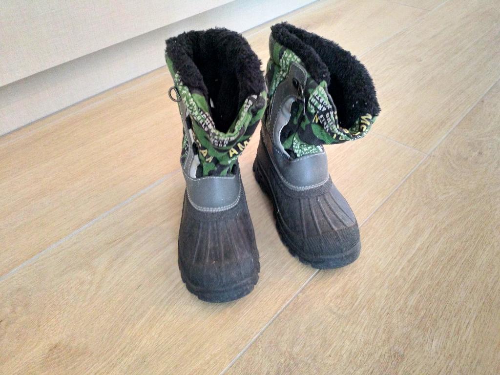 Snowboots maat 30, Kinderen en Baby's, Gebruikt, Jongen of Meisje, Ophalen of Verzenden, Laarzen