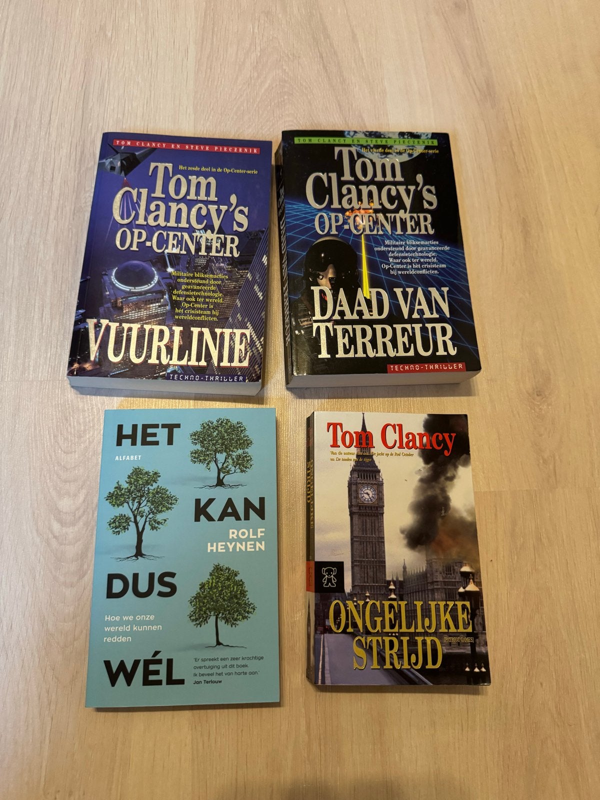 Tom Clancy Boeken, Boeken, Ophalen of Verzenden, Gelezen