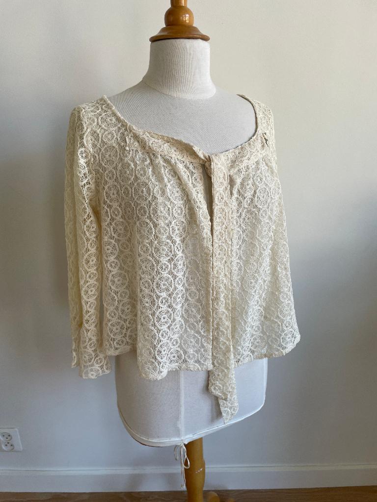 Isla Ibiza: Kort roomwit blouse/ vestje. Maat M, Maat 38/40 (M), Wit, Ophalen of Verzenden, Zo goed als nieuw