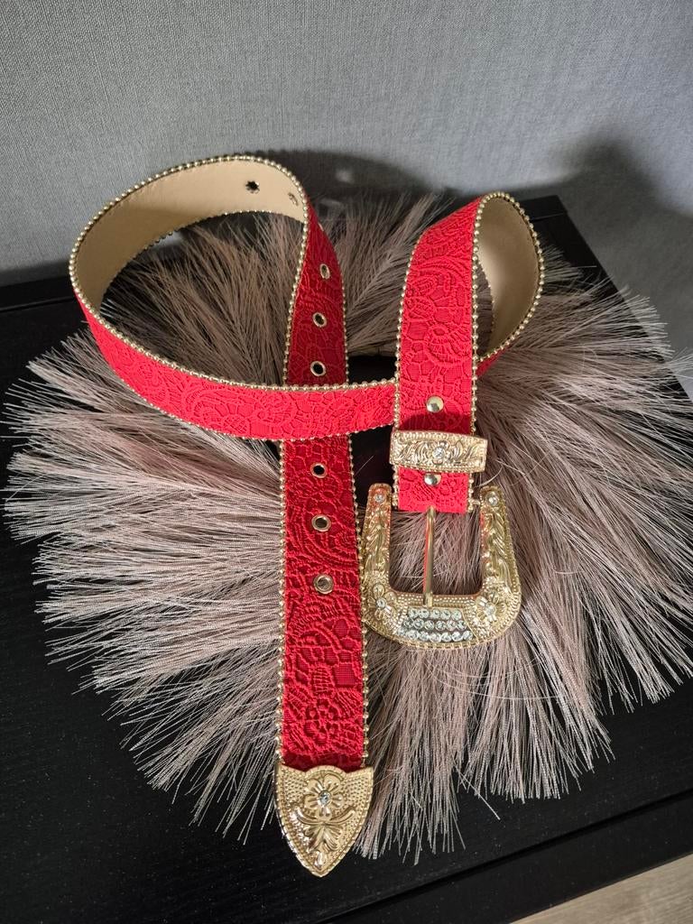Nieuwe rode riem met goudkleurige gesp - 100cm, Tailleriem, Ophalen of Verzenden, Rood, 90 tot 100 cm