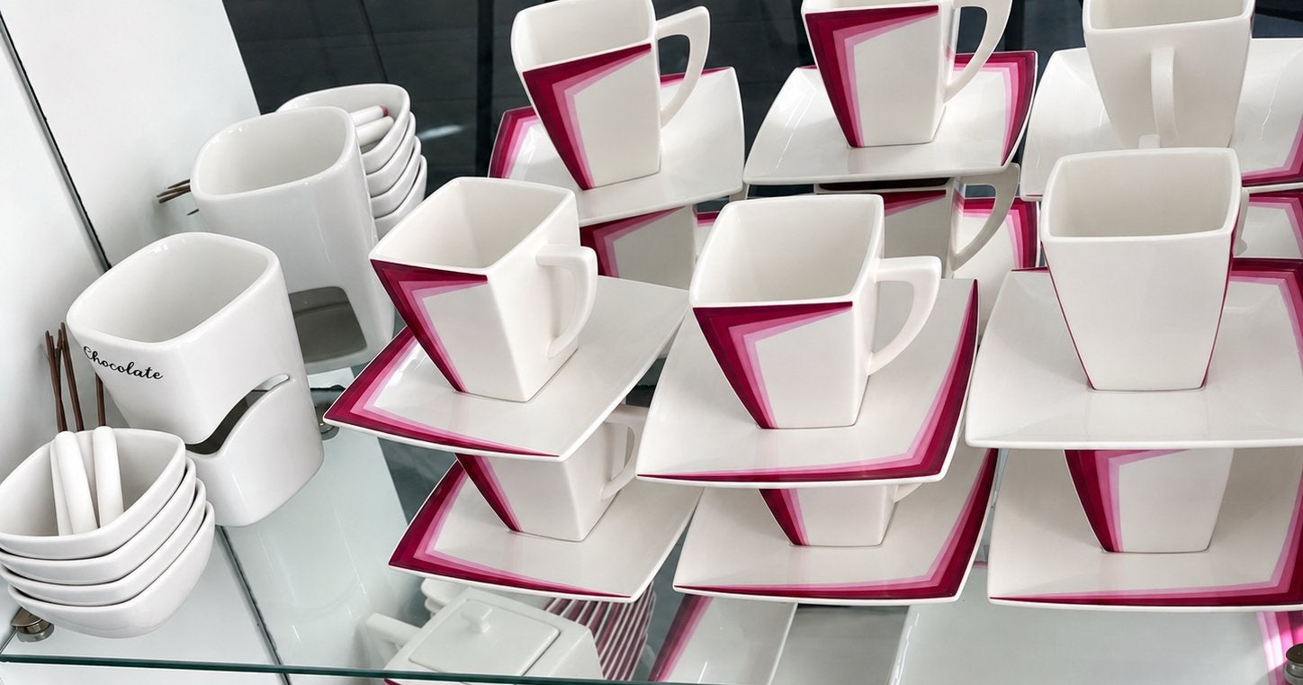 Mooie glazen servies set in wit en roze, Ophalen, Zo goed als nieuw, Handen en Nagels