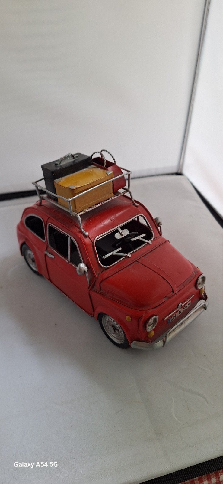 Vintage rode Fiat 500 schaalmodel met bagagerek, Ophalen of Verzenden, Gebruikt, Auto, Overige merken