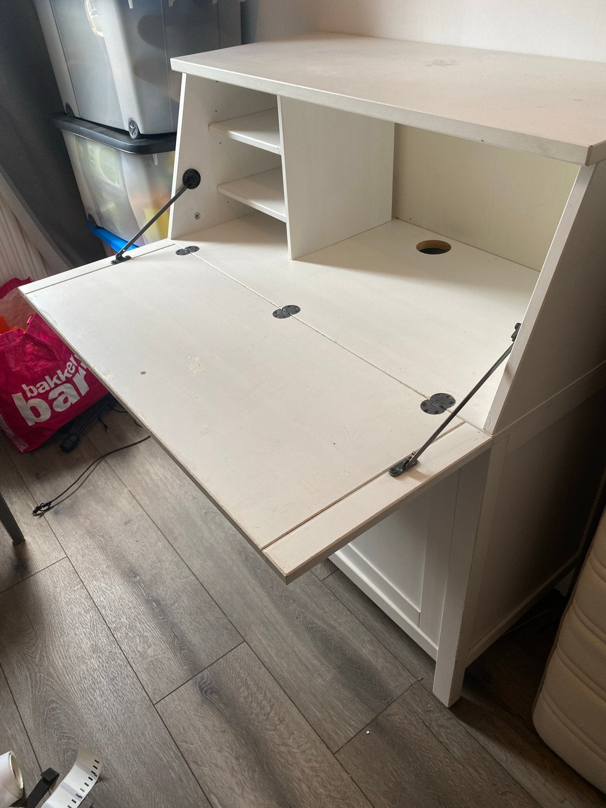 Witte secretaire/bureau met opbergruimte, Huis en Inrichting, Ophalen of Verzenden, Gebruikt