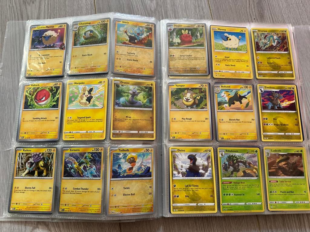 Veel pokemon kaarten, Ophalen of Verzenden, Zo goed als nieuw, Meerdere kaarten