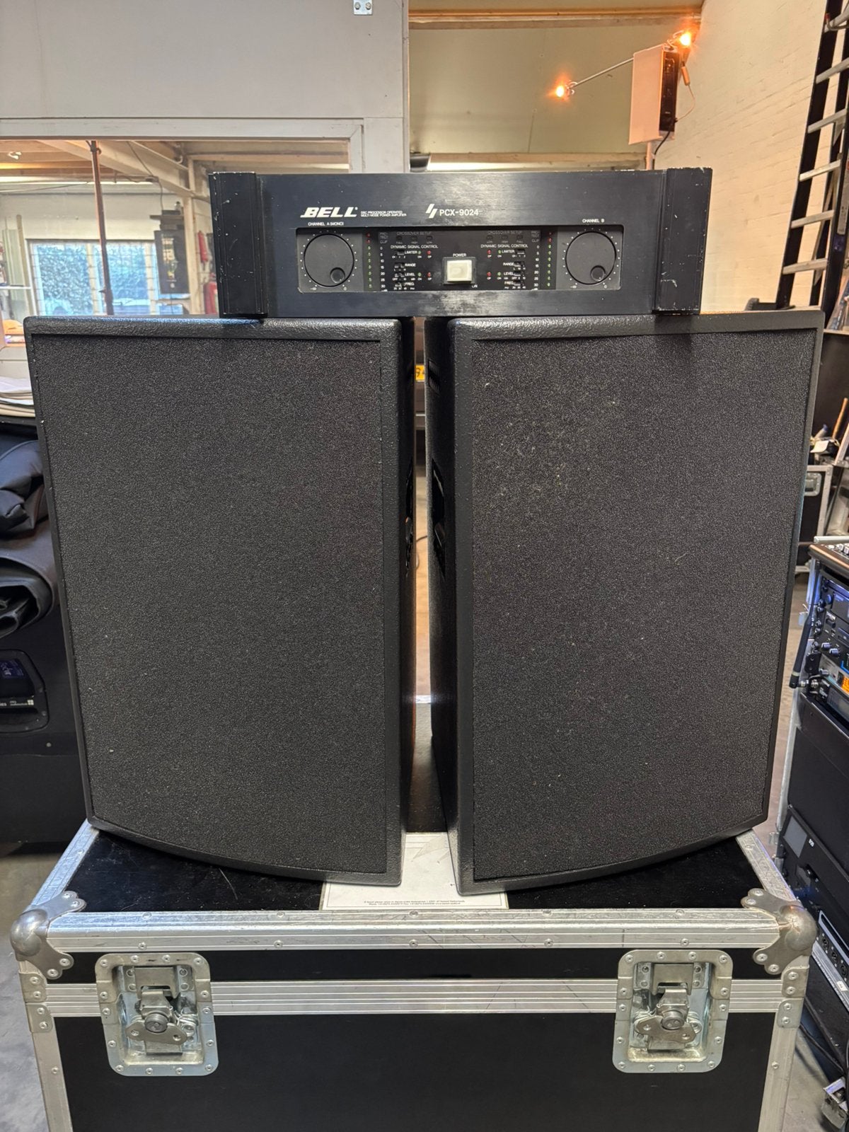 Bell VPS-3MH Speakerset + Bell PCX-9024 Prof Eindversterker, Ophalen, Gebruikt, Audio