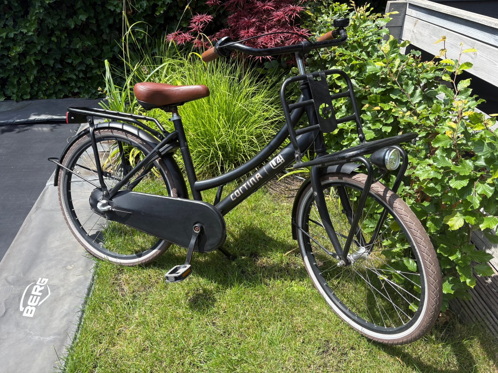 Cortina U4 24 inch meisjes fiets zwart, Fietsen en Brommers, Fietsen | Meisjes, Ophalen, Terugtraprem, Versnellingen, Gebruikt