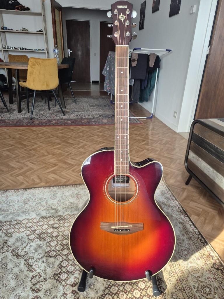 Yamaha CPX 500 Electroacoustic guitar, Muziek en Instrumenten, Snaarinstrumenten | Gitaren | Akoestisch, Ophalen, Zo goed als nieuw