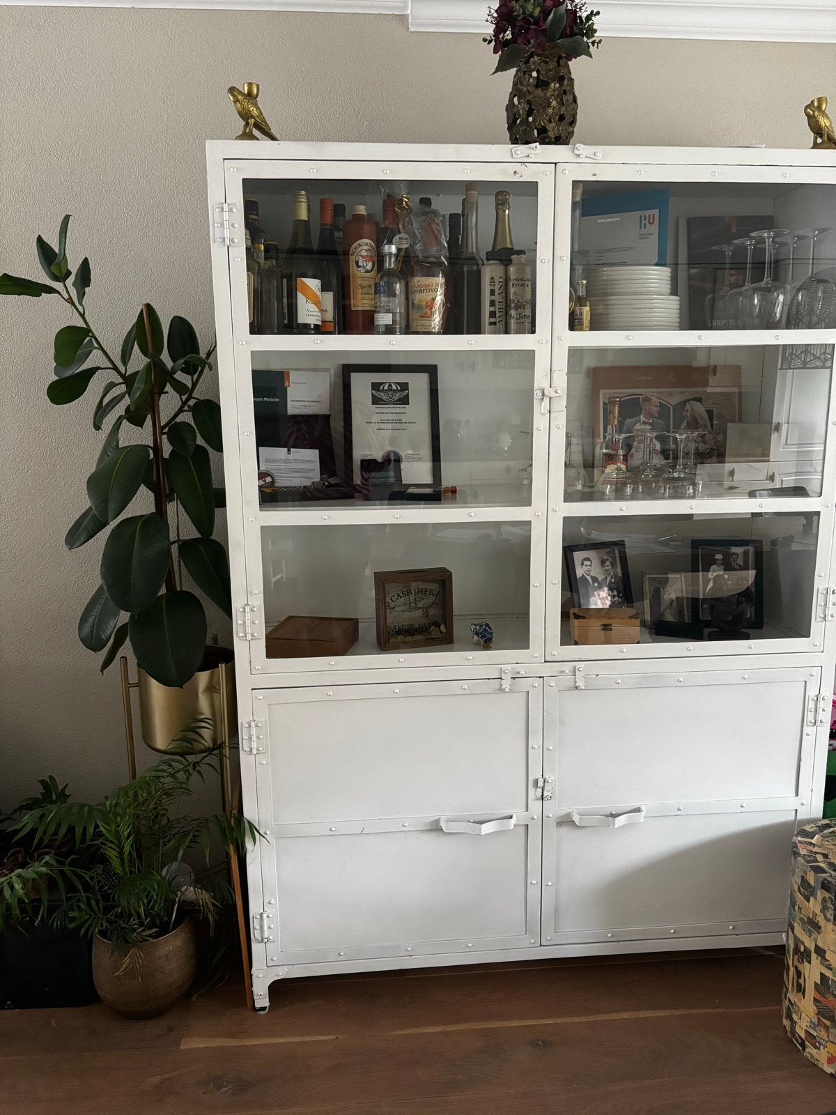 Stoere buffetkast voor een licht interieur, Ophalen, Gebruikt, Metaal, 150 tot 200 cm