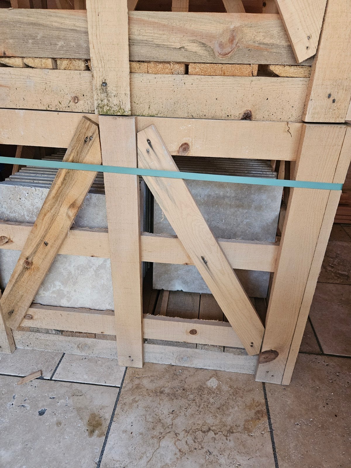 Nieuwe Travertin Tegels 40x40 - ca. 9,12 m² Restpartij, Doe-het-zelf en Verbouw, Tegels, Ophalen, 60 cm of meer, Keramiek, Nieuw