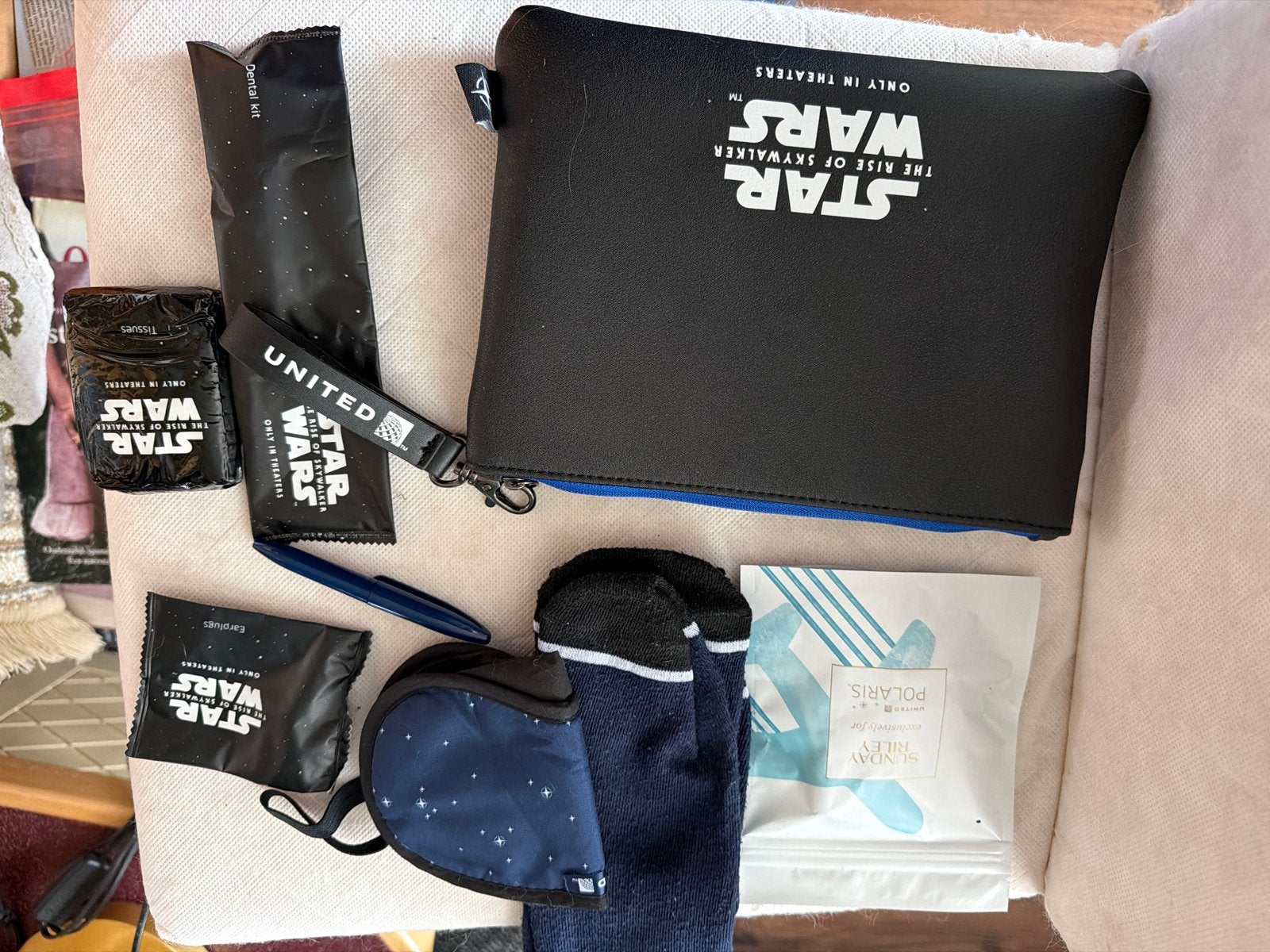 United Airlines Star Wars First Class Amenity Kit, Ophalen of Verzenden, Nieuw, Film, Gebruiksvoorwerp
