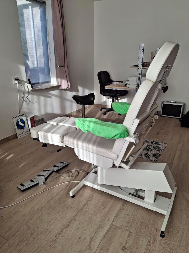 Pedicure stoel Kleur: Wit