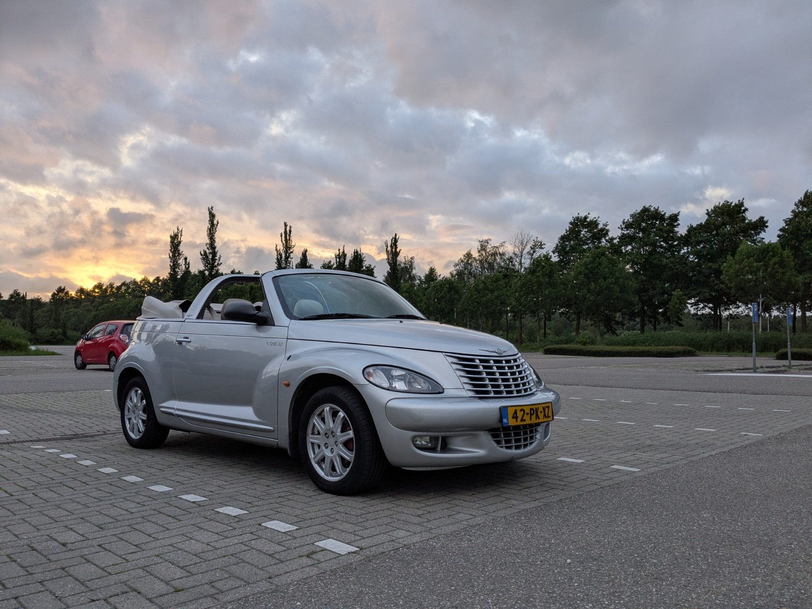 Chrysler PT Cruiser 2.4 I 16V Turbo Cabrio 2004 Grijs, Voorwielaandrijving, 450 kg, 223 pk, 4 cilinders