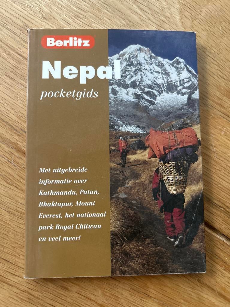 Berlitz Nepal pocketgids - Reisgids met uitgebreide info, Overige merken, Ophalen of Verzenden, Zo goed als nieuw, Reisgids of -boek