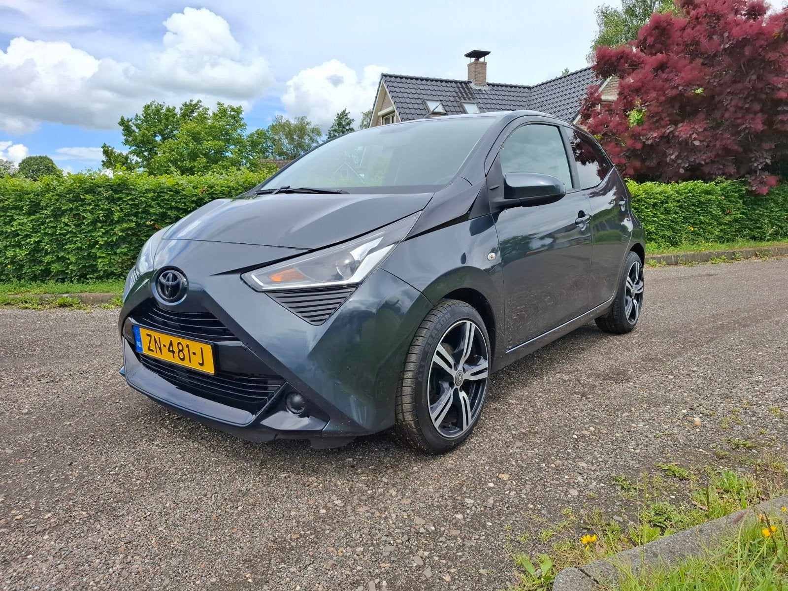 Toyota Aygo 1.0 Vvt-i 72pk 5D 2019 Grijs, 4 stoelen, Origineel Nederlands, Bedrijf, Handgeschakeld