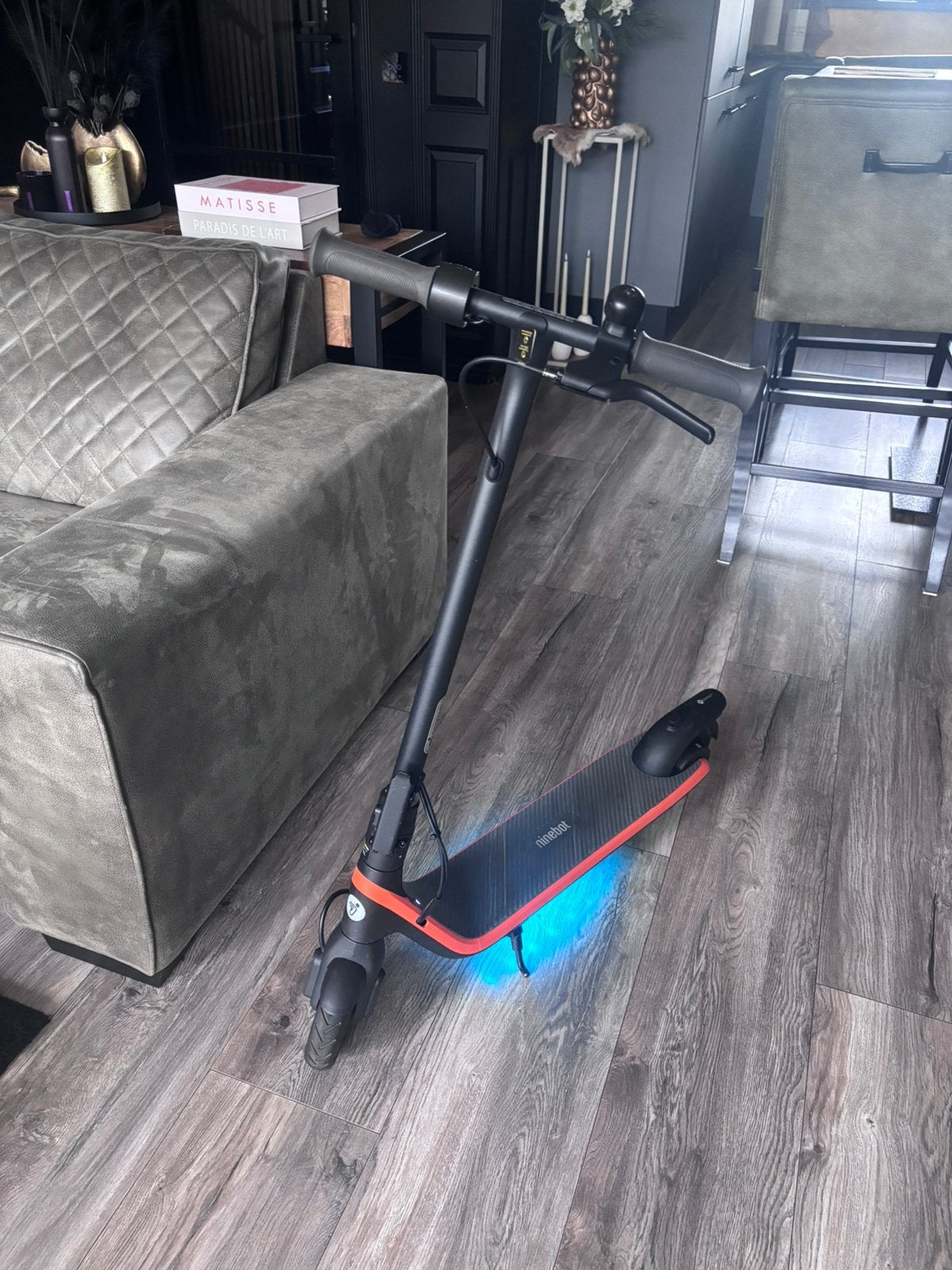 Segway ninebot voor kinder leeftijd 6/10 jaar, Fietsen en Brommers, Steps, Ophalen, Zo goed als nieuw, Elektrische step (E-scooter)