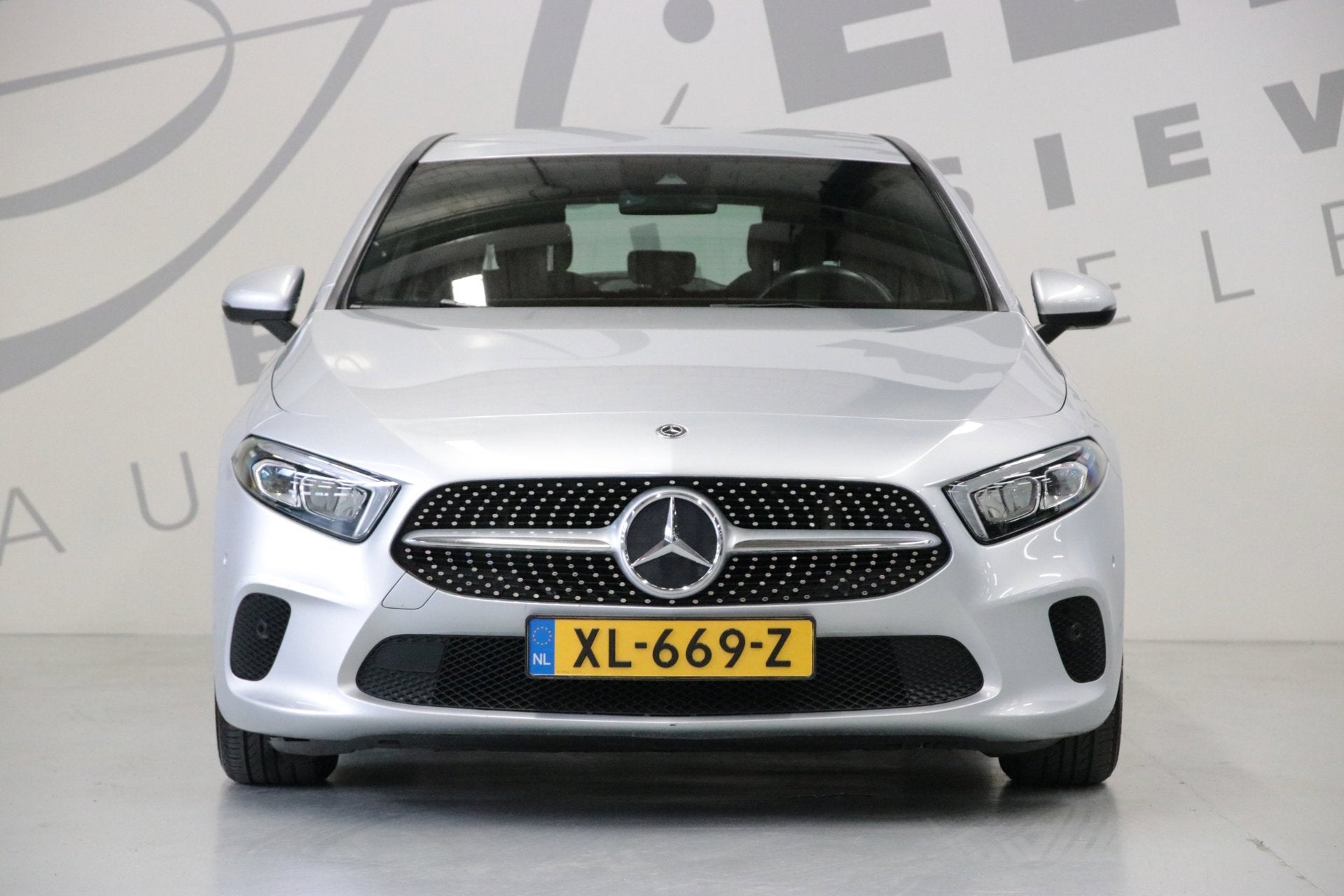 Mercedes-Benz A-klasse 180 Trekhaak/ Widescreen, 136 pk, Gebruikt, 4 cilinders, Bedrijf