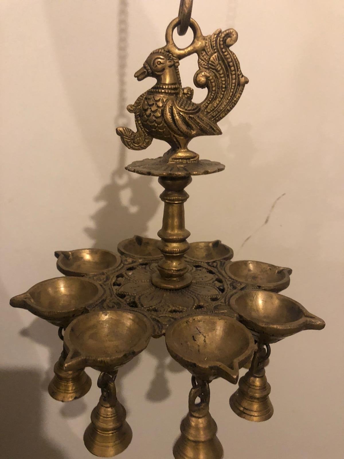 Antieke Indiase olielamp met pauwdecoratie, Antiek en Kunst, Ophalen of Verzenden, Koper of Brons
