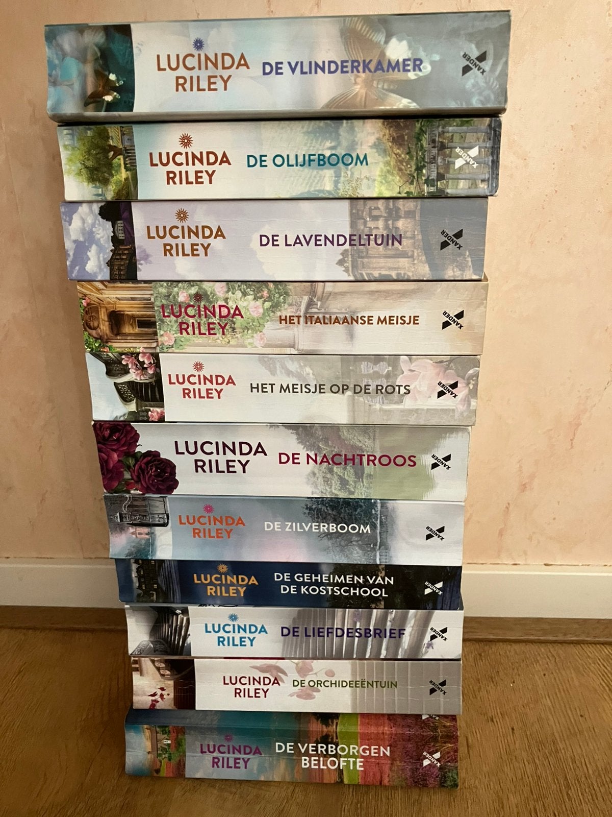 serie boeken van Lucinda Riley , 11 stuks, Boeken, Romans, Ophalen, Gelezen, Nederland