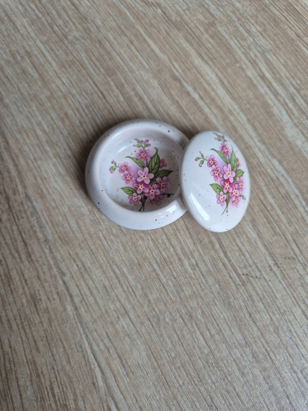 Schattig klein (pillen)doosje met bloemenprint, Ophalen of Verzenden