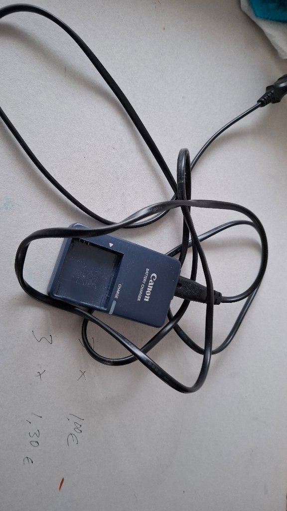 Canon foto accu oplader CB2LVE G, Ophalen of Verzenden, Zo goed als nieuw