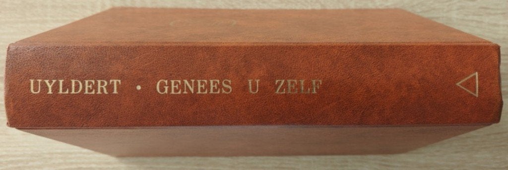 Mellie Uyldert: GENEES U ZELF., Boeken, Achtergrond en Informatie, Ophalen of Verzenden, Zo goed als nieuw, Mellie Uyldert