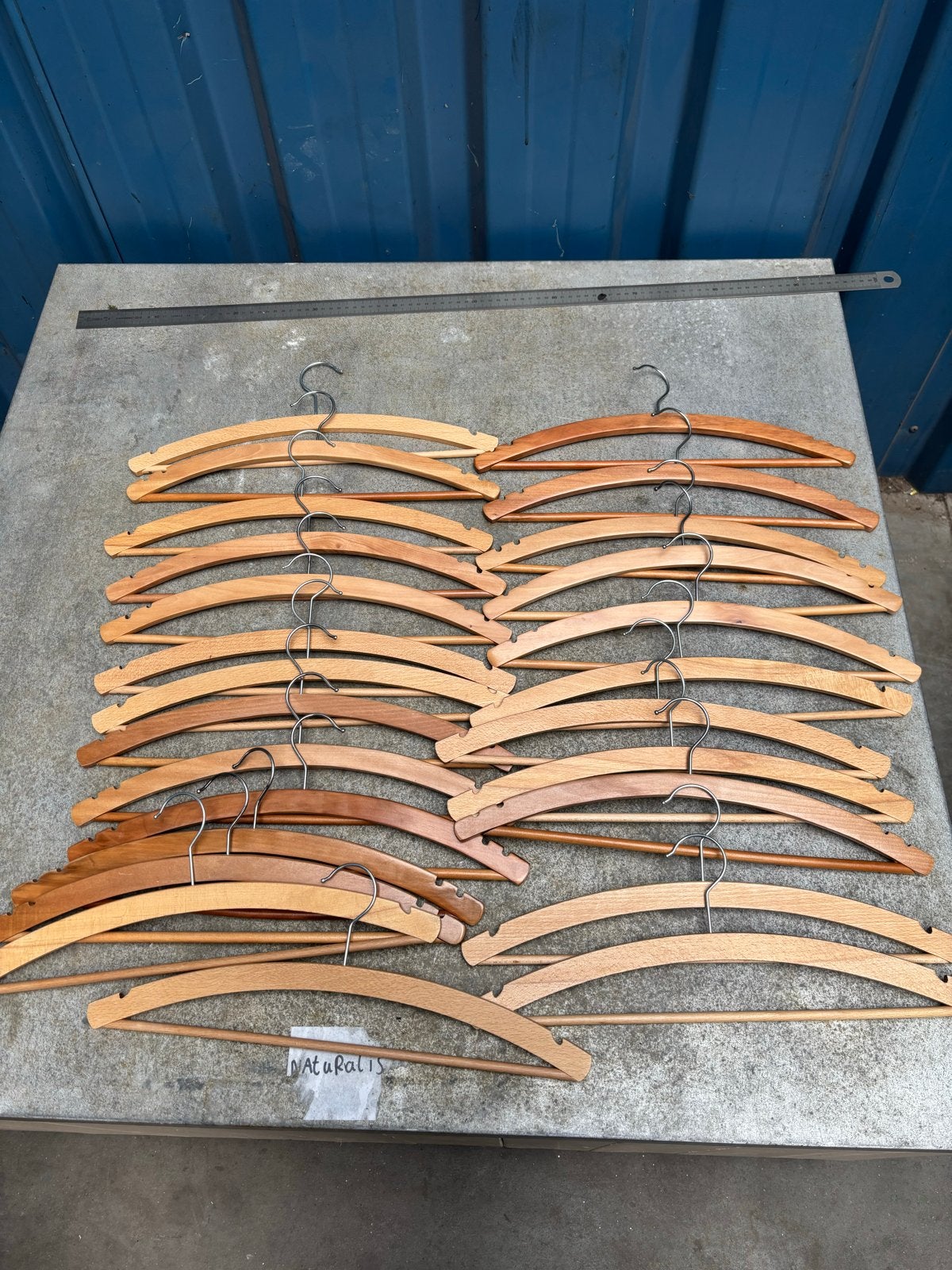 Kleerhangers per 25 stuks, Ophalen of Verzenden, Gebruikt, Hout, Volwassenen
