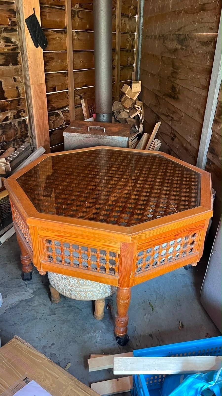 Zeshoekige houten tafel met glasplaat - 105x105 cm, Ophalen, Gebruikt, Bruin, Vintage