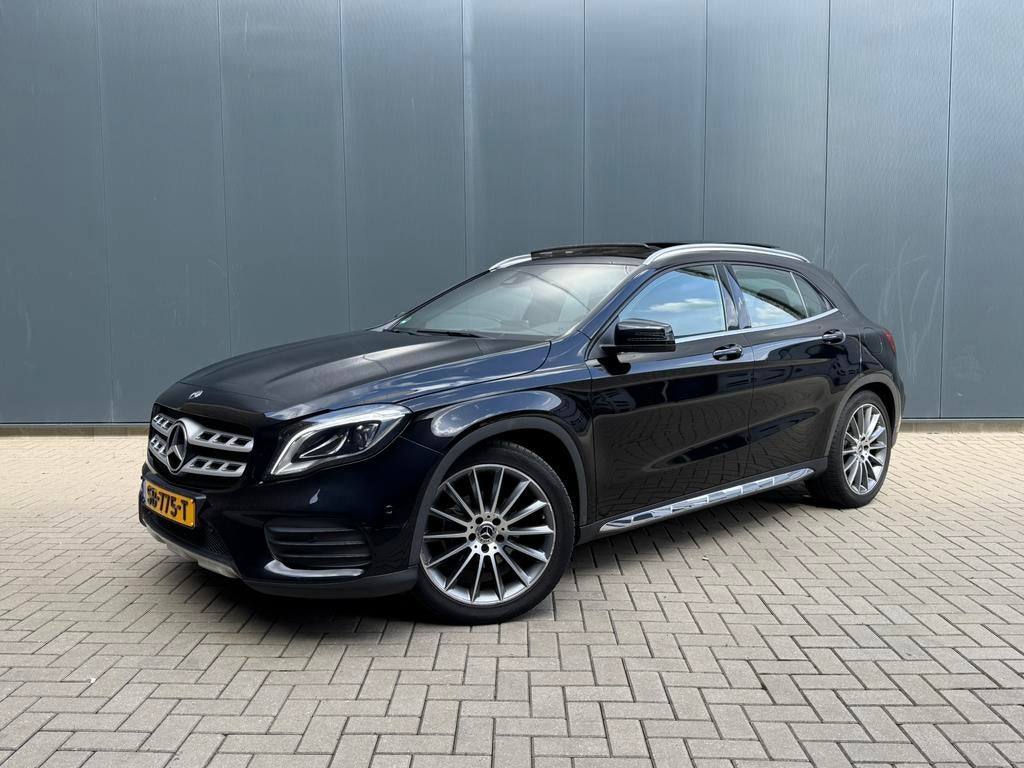 Mercedes Benz GLA 200 Zwart | Pano |Camera | Keyless, Auto's, 715 kg, Zwart, Bedrijf, 1335 kg