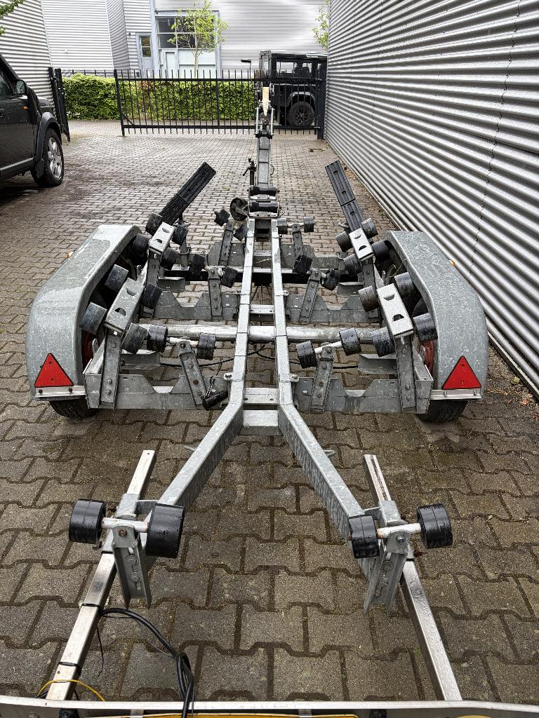Kantelbare tandem as skiboot trailer - geremd -met kenteken, Ophalen, Gebruikt, 1500 tot 3000 kg, Overige typen