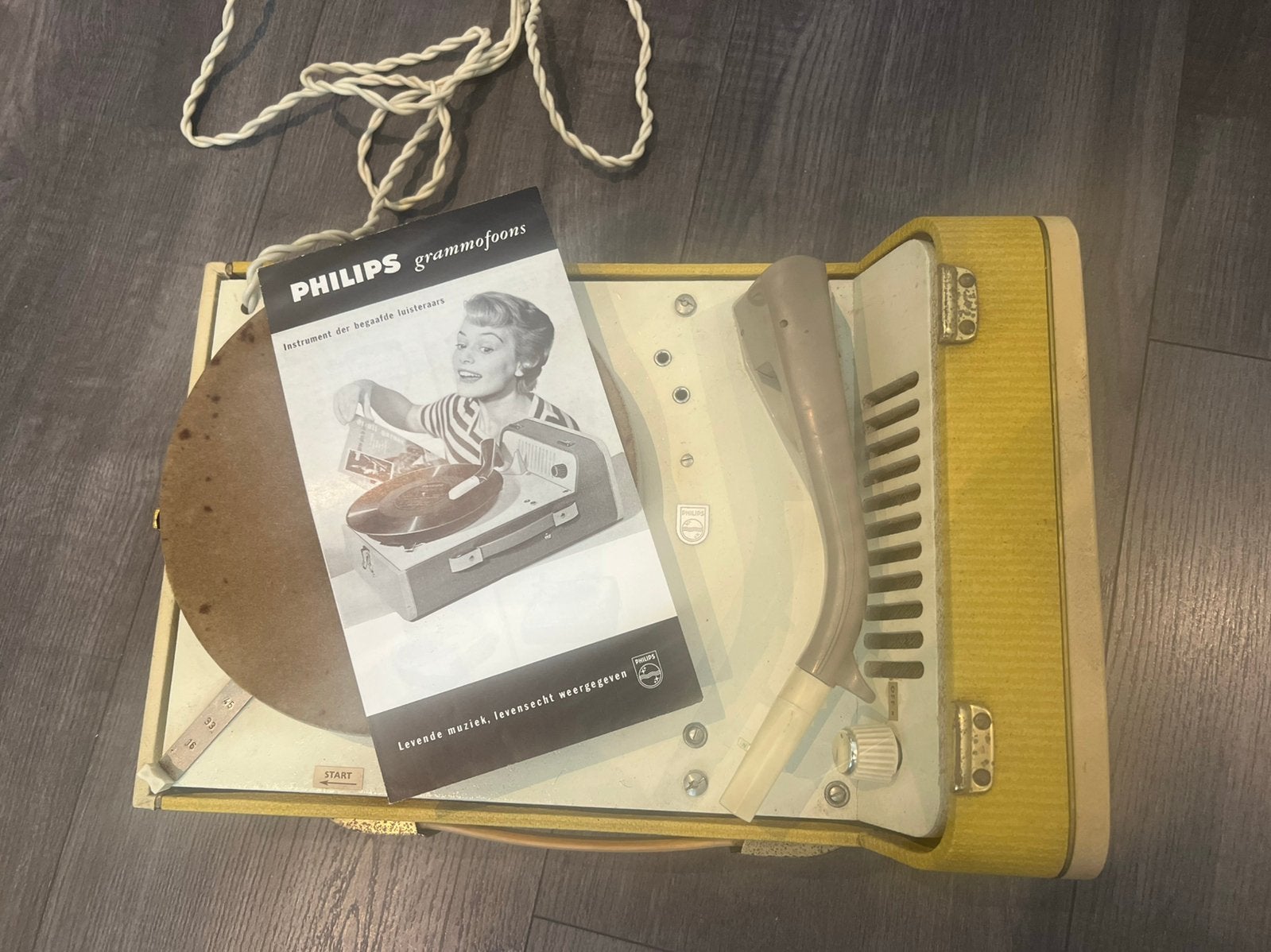 Philips AG 9146 geel, Ophalen of Verzenden, Audio en Video