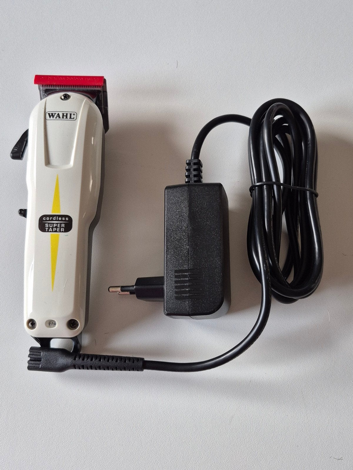 Wahl Cordless Super Taper Tondeuse met accessoires, Ophalen of Verzenden, Zo goed als nieuw, Tondeuse