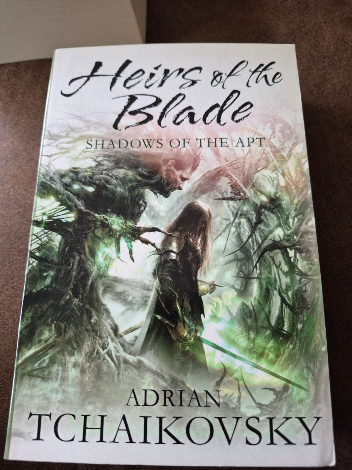 Heirs of the Blade - Adrian Tchaikovsky (Engels), Boeken, Ophalen of Verzenden, Zo goed als nieuw, Adrian Tchaikovsky