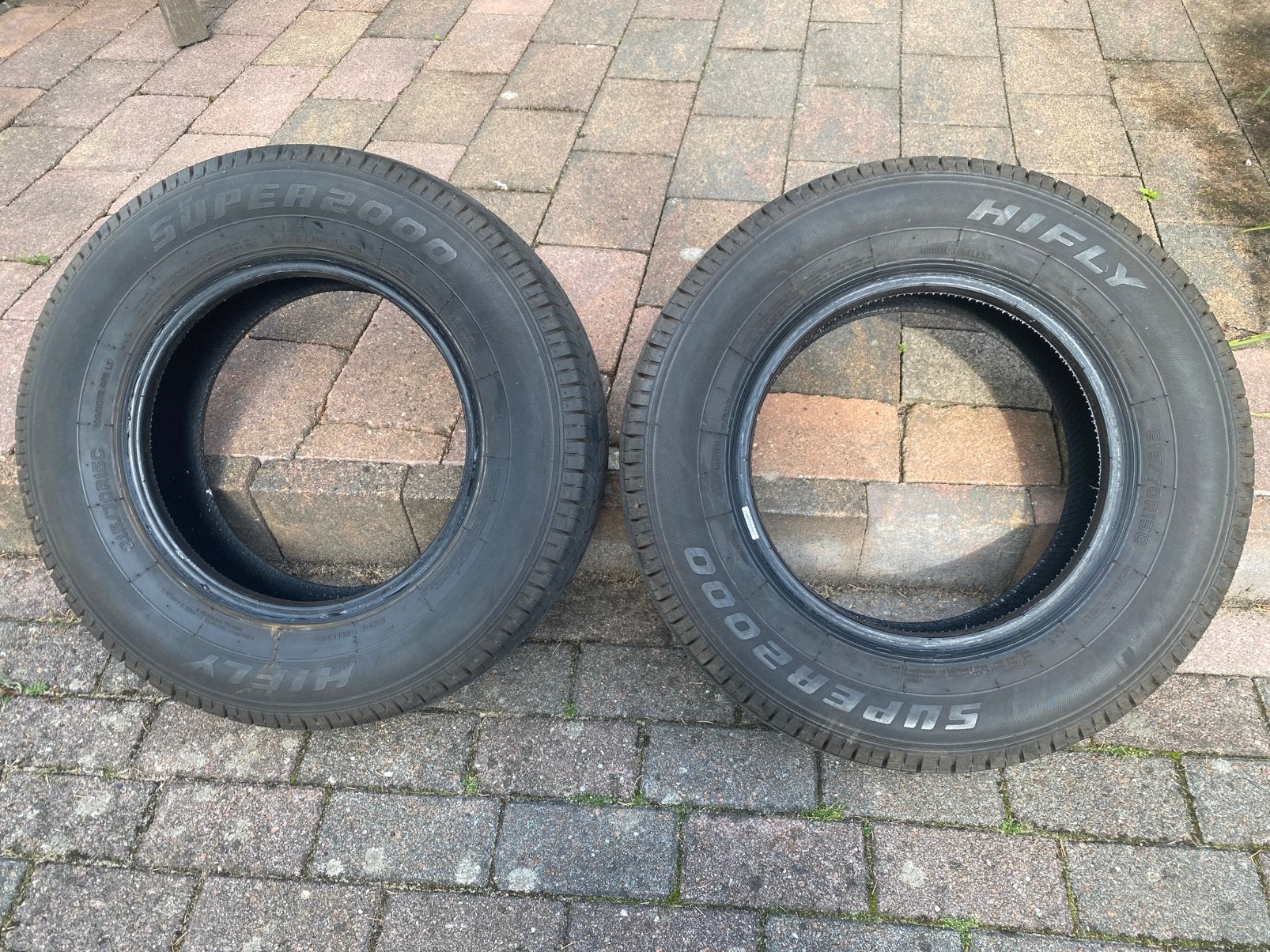 Hifly super2000 banden - 215-/70R15c - 2 stuks - 2025/2026, Ophalen, Zo goed als nieuw