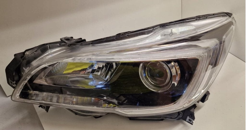 Subaru Legacy Outback Full LED koplamp links, Auto-onderdelen, Gebruikt, Niet ingevuld, Ophalen of Verzenden, Niet ingevuld