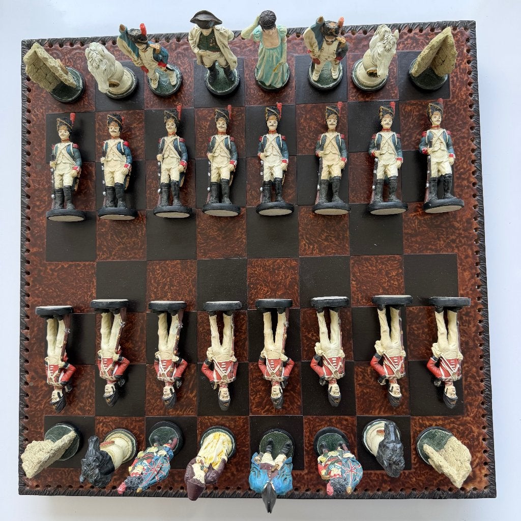 Uniek schaakspel: Napoleon vs. Britse soldaten, Hobby en Vrije tijd, Een of twee spelers, Ophalen of Verzenden, Nieuw, Onbekend