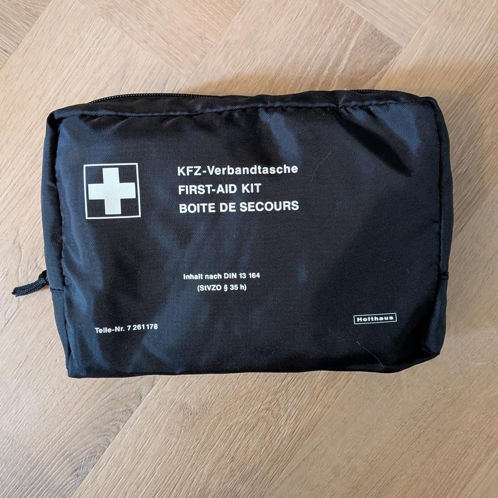 Originele complete E90 EHBO set verbanddoos, Ophalen of Verzenden