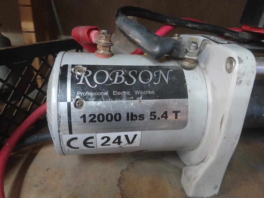 24 volt lier 12000 lbs 5.4 ton, Doe-het-zelf en Verbouw, Lieren en Takels, Ophalen of Verzenden, Gebruikt, Elektrisch