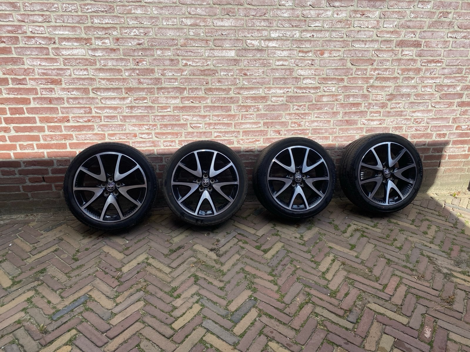 Set van 4 Toyota velgen met zomerbanden, Ophalen, Gebruikt, Toyota