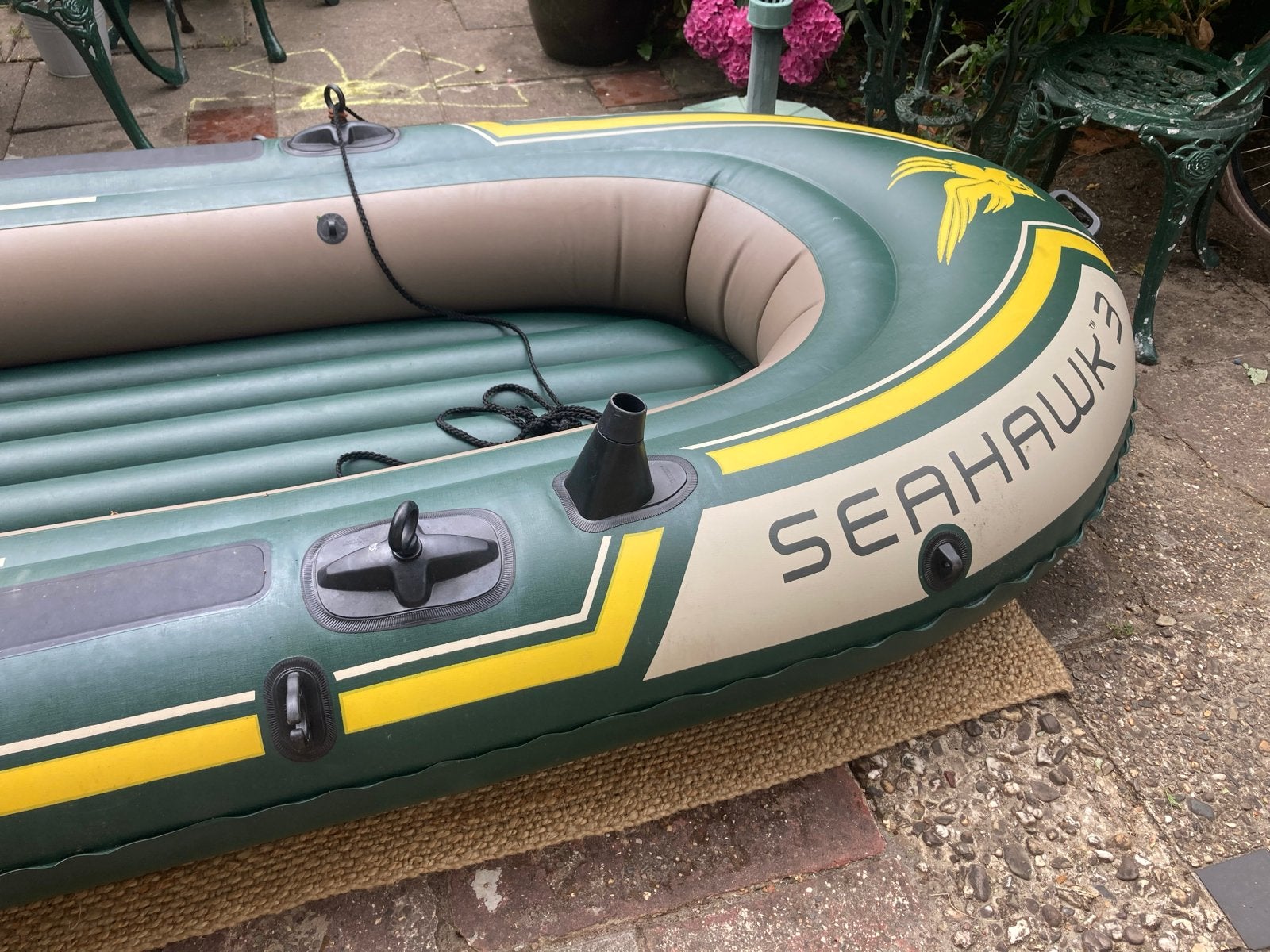 Intex Seahawk 3 opblaasboot met peddels en pomp, Watersport en Boten, Kano's, Zo goed als nieuw, Ophalen