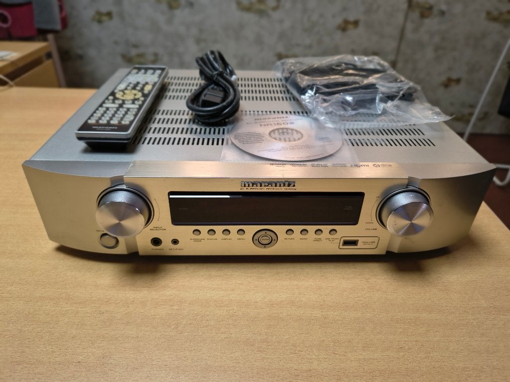 Marantz NR1602 Tuner/versterker, Zo goed als nieuw, Minder dan 60 watt, Ophalen, Marantz
