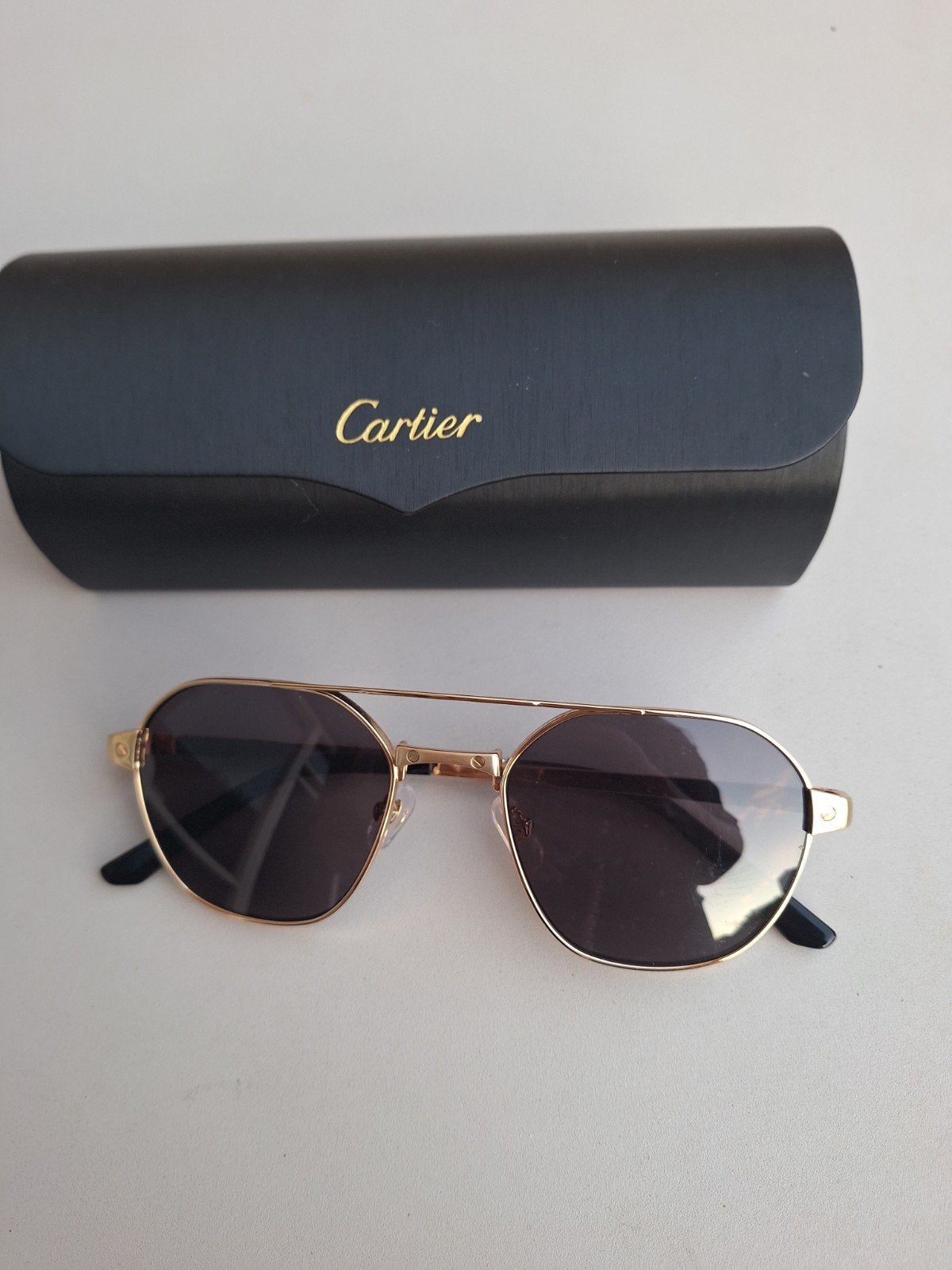 Cartier CT0571S Zonnebril - Goudkleurig met Donkere Glazen, Ophalen of Verzenden, Zo goed als nieuw, Overige kleuren, Overige merken
