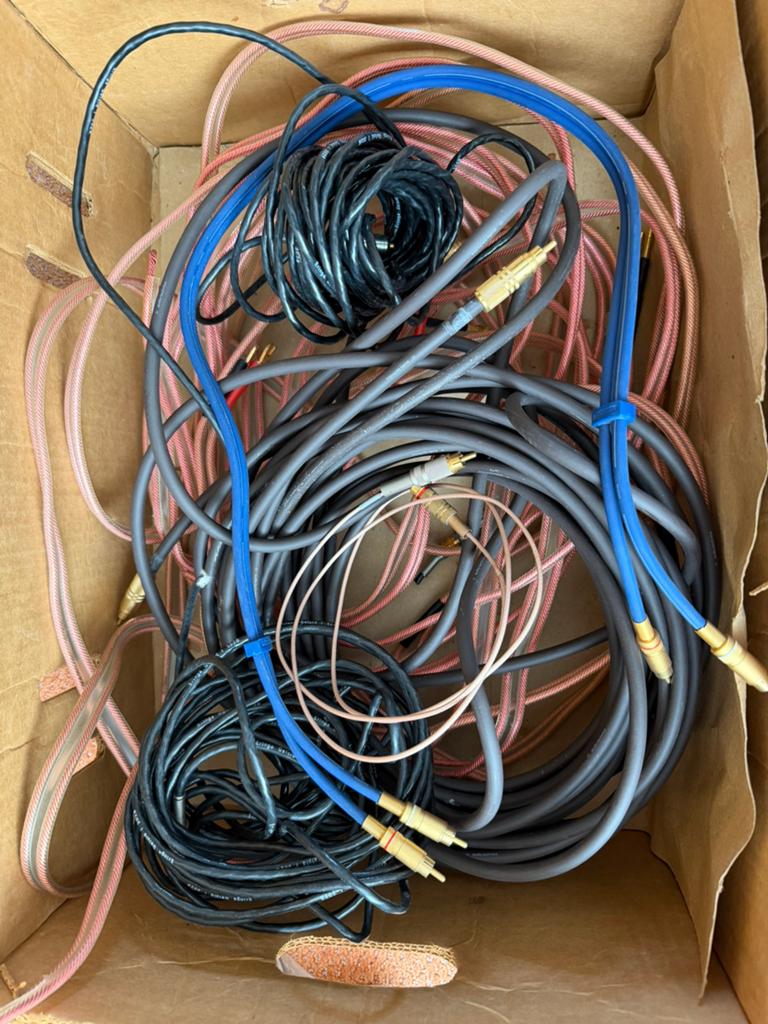 Diverse audio kabels van hoge kwaliteit en lengte, Audio, Tv en Foto, Audiokabels en Televisiekabels, Ophalen, Gebruikt, Minder dan 2 meter
