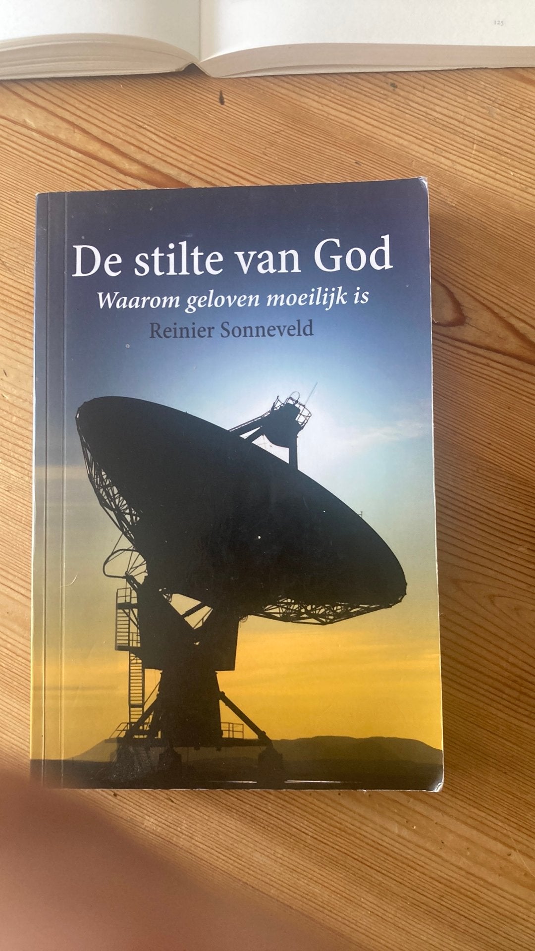 Reinier Sonneveld - De stilte van God, Boeken, Ophalen of Verzenden, Zo goed als nieuw, Reinier Sonneveld