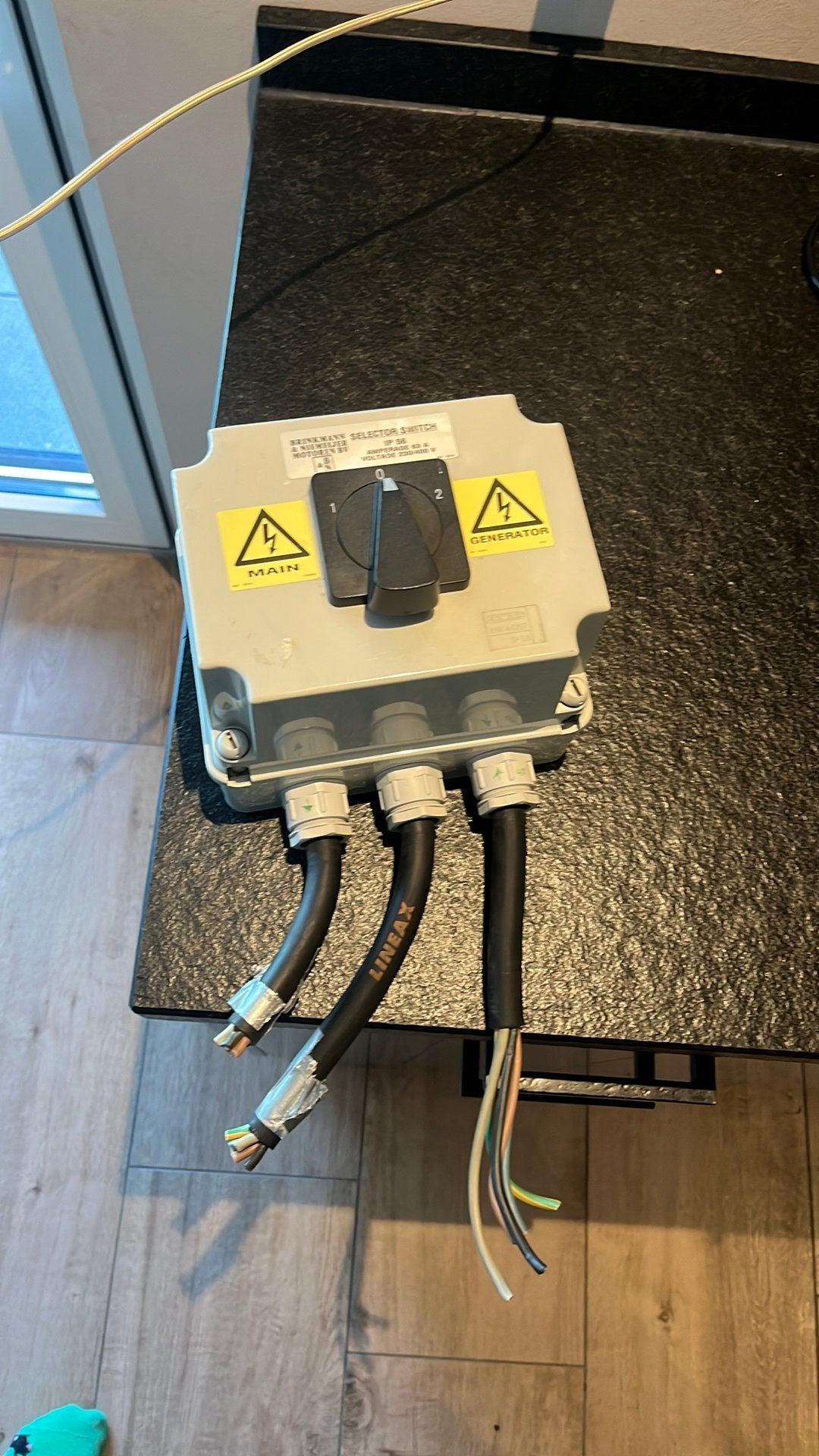 3 polen omschakelaar 63 ampere, Ophalen of Verzenden, Zo goed als nieuw, Gewiss, Overige typen